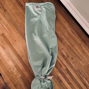 Ollie World perfect baby swaddle - Mint green